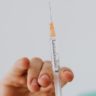 Первые испытания вакцины Pfizer и BioNTech на людях дали обнадеживающие результаты