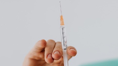 «Неработающие прививки от гриппа — это миф» – эксперты о сезонной вакцинации