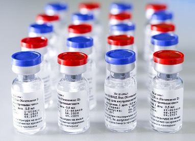 В России прошла регистрацию первая в мире вакцина против COVID-19