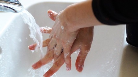 Может ли частое мытье рук ослабить иммунитет?
