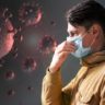 Большинство пациентов с COVID-19 страдают от симптомов заболевания после выписки