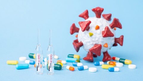Минздрав отменил клиническое испытание комбинации вакцин AstraZeneca и «Спутник V»