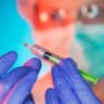 Привитые от гриппа пациенты с COVID-19 реже сталкиваются с осложнениями после операций