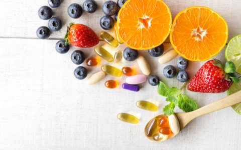 Стоит ли принимать повышенную дозу витамина С при простуде?